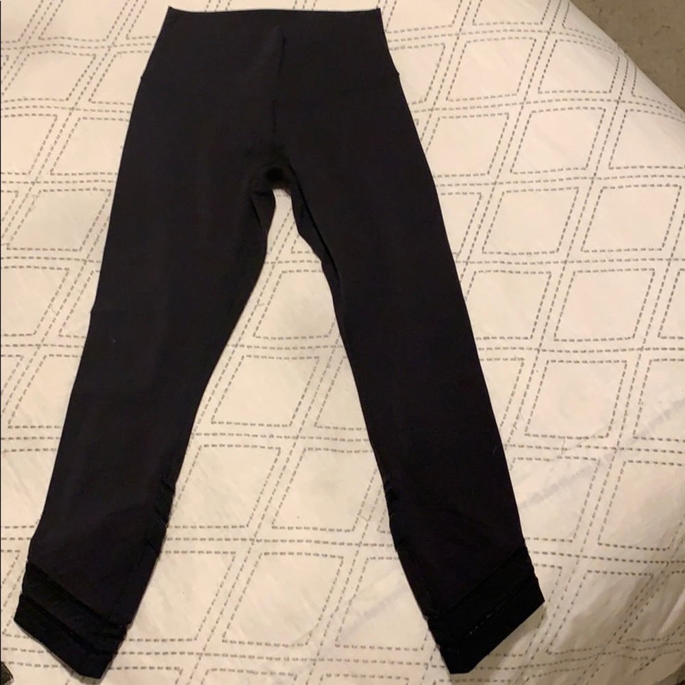 Lulu Lemmon cropped leggings
